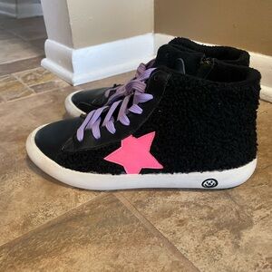 Girls Black Sherpa Pink Star High-Top Sneakers 5us 37eu